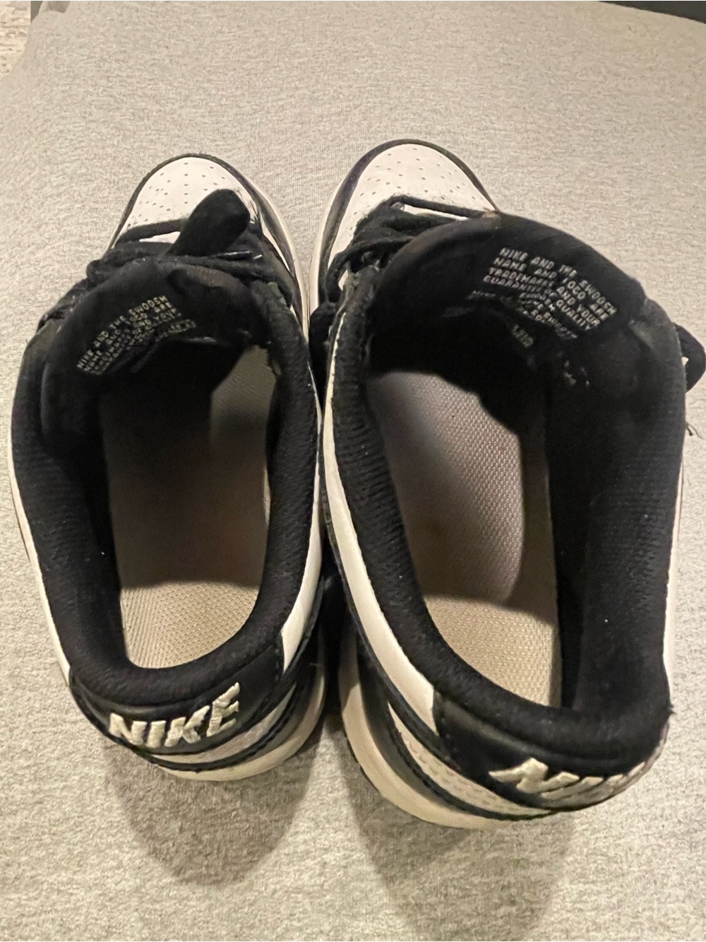 Nike Kids Low-Top Sneakers - Black and White - Picture 9 of 12